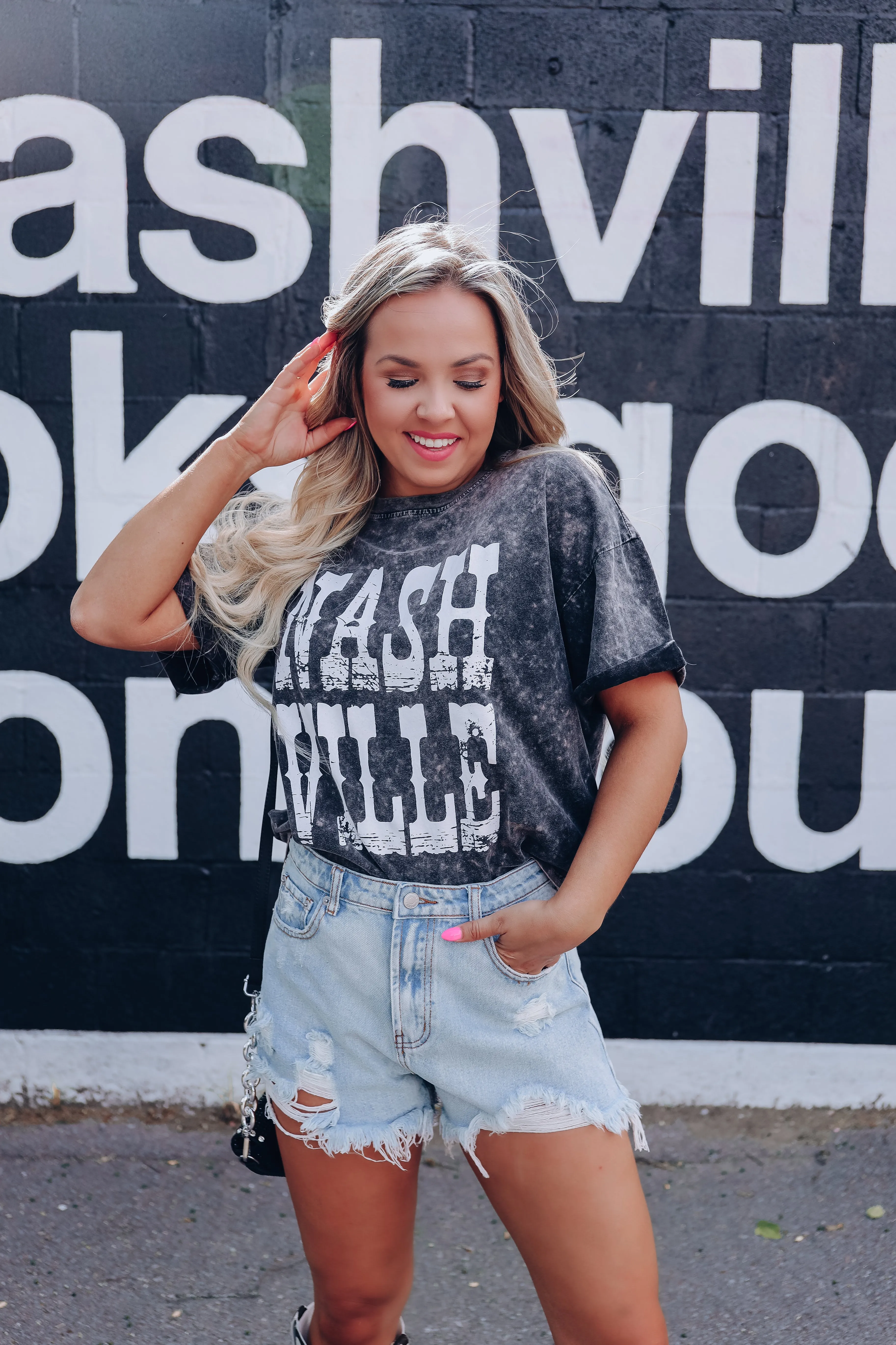 Classic Nashville Graphic Tee - Black