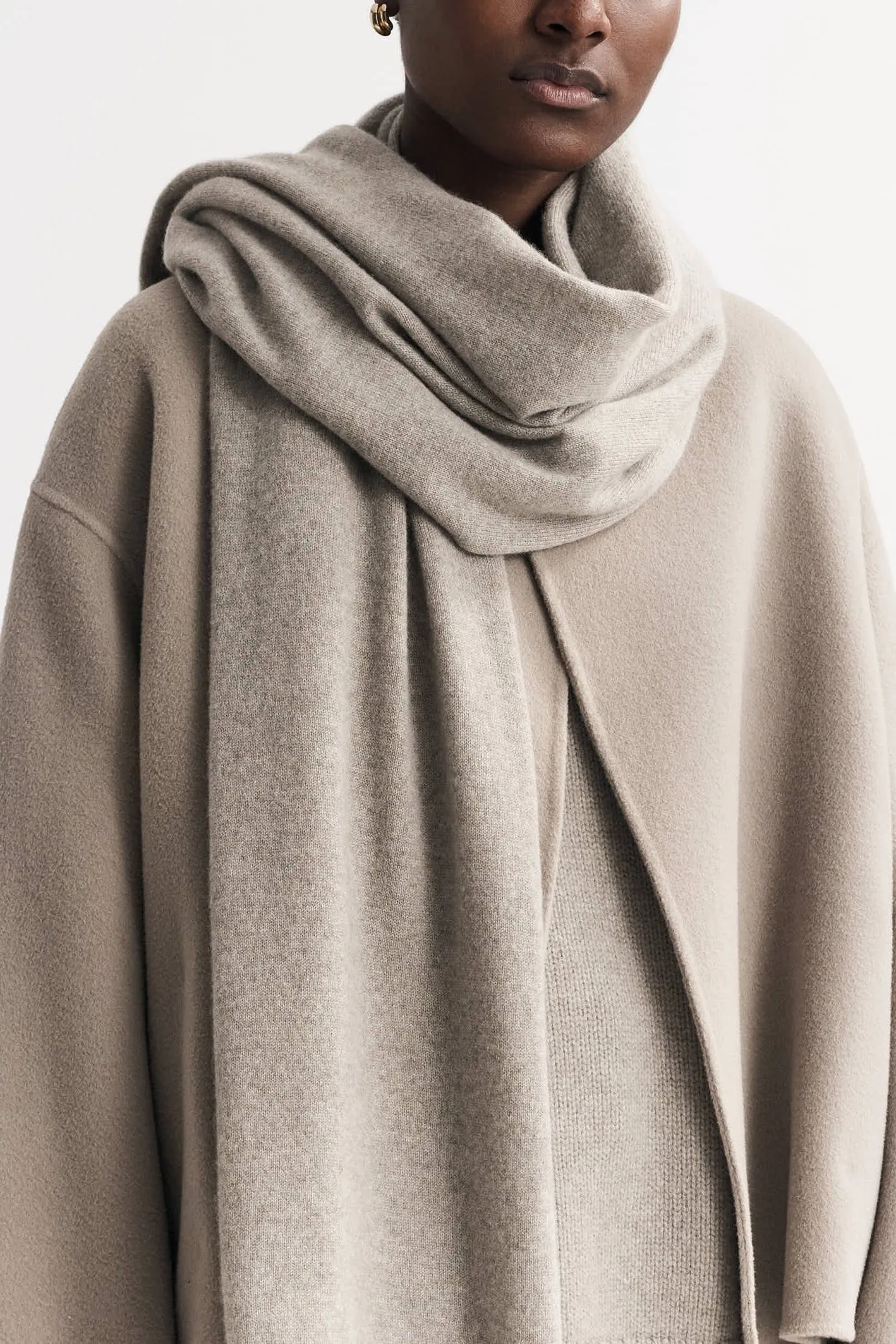 Knitted Scarf in Greige